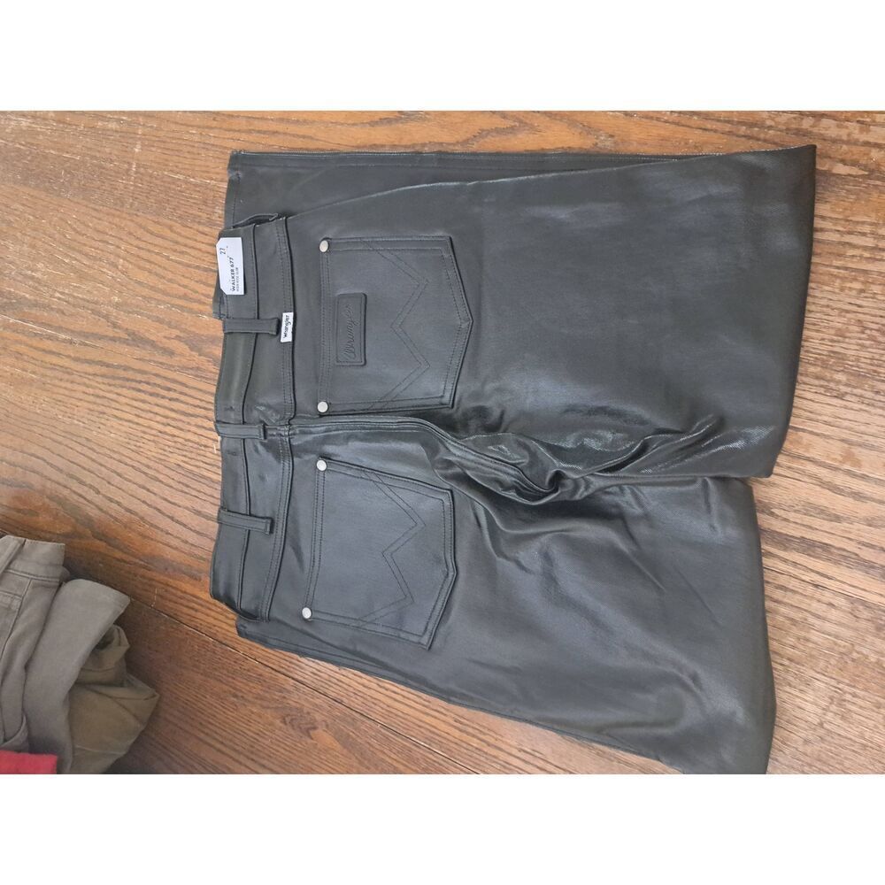 New Wrangler Walker 677 Jeans Size 27M Black Coated High Rise Slim Fit Pants - Picture 3 of 4
